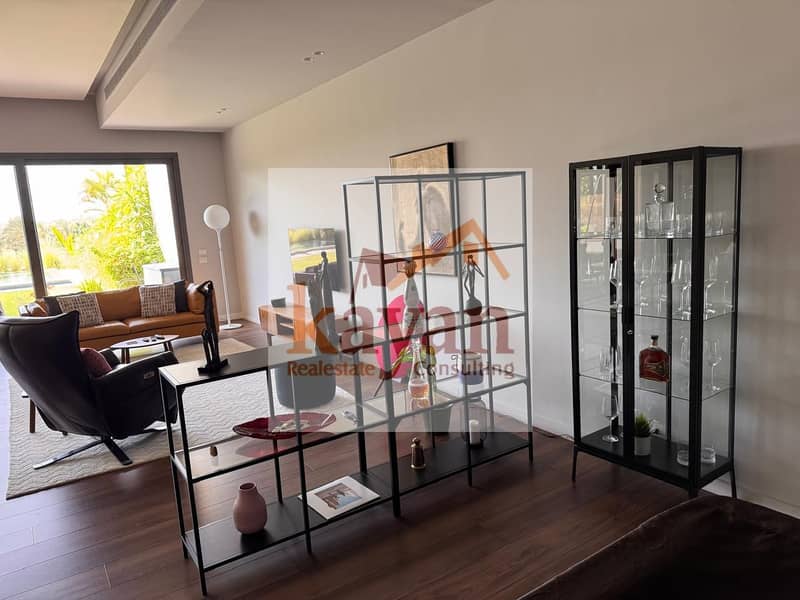 6 6f7450f4-71d0-46ba-9fa5-8e7b0c8e1991. jpeg