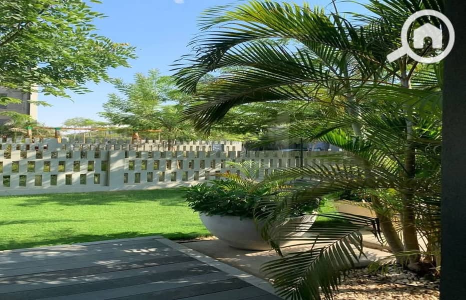 7 98d49a5a-7555-4469-a60e-332c0b8678c1. jpg