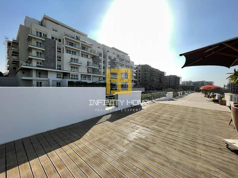 2 WhatsApp Image 2025-09-19 at 23.20. 00_53abe4ec. jpg