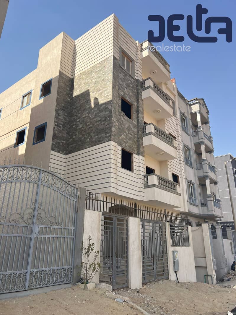 4 e097c81c-0eb7-42d3-af2e-793c269f3e1f. jpg