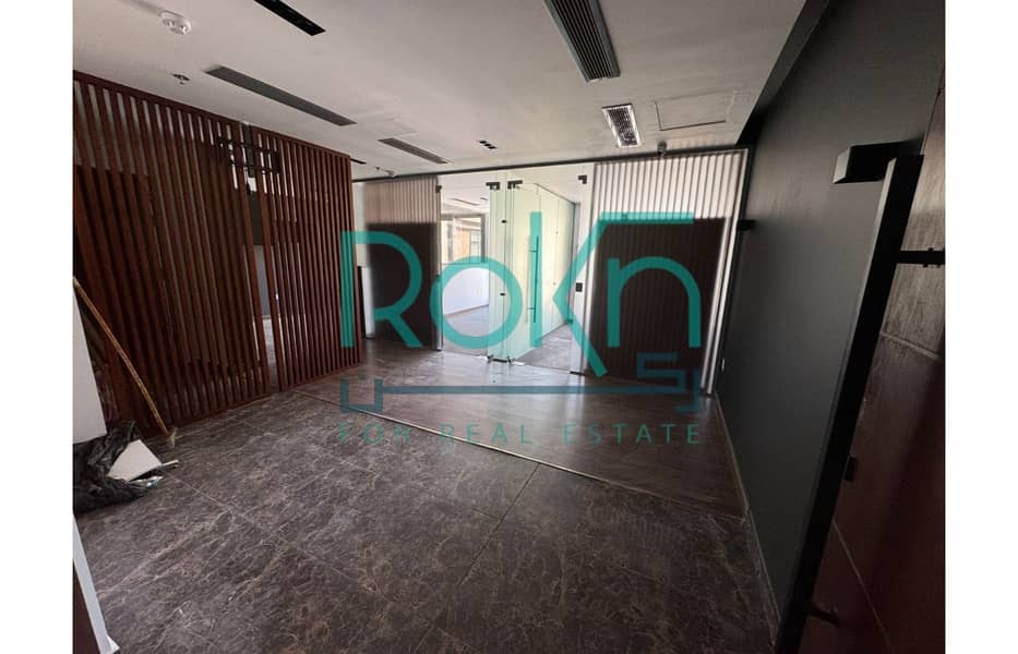 10 bf0a51ef-8228-460a-ad93-0d85fdd33b17. jpg