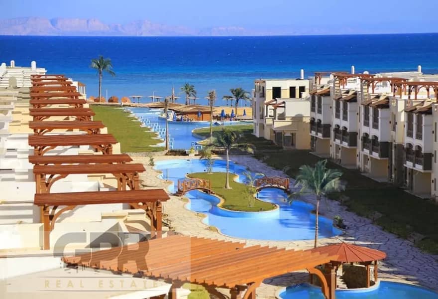 3 3465581-f2b7co. jpg