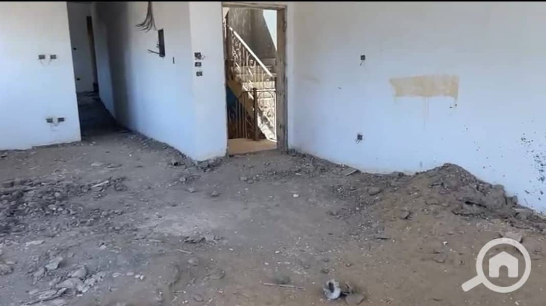 5 WhatsApp Image 2025-10-06 at 01.07. 15_408302db. jpg