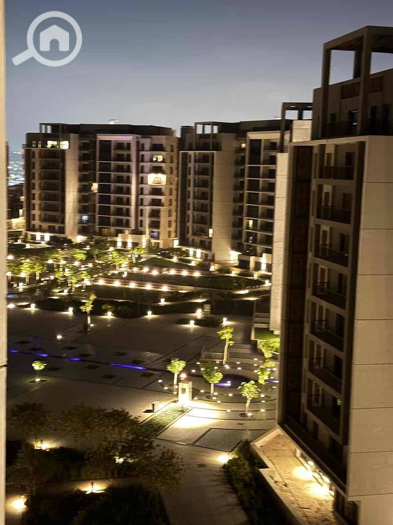 4 279d43b6-c746-451f-8556-4b9cbd7e2cdd. jpg