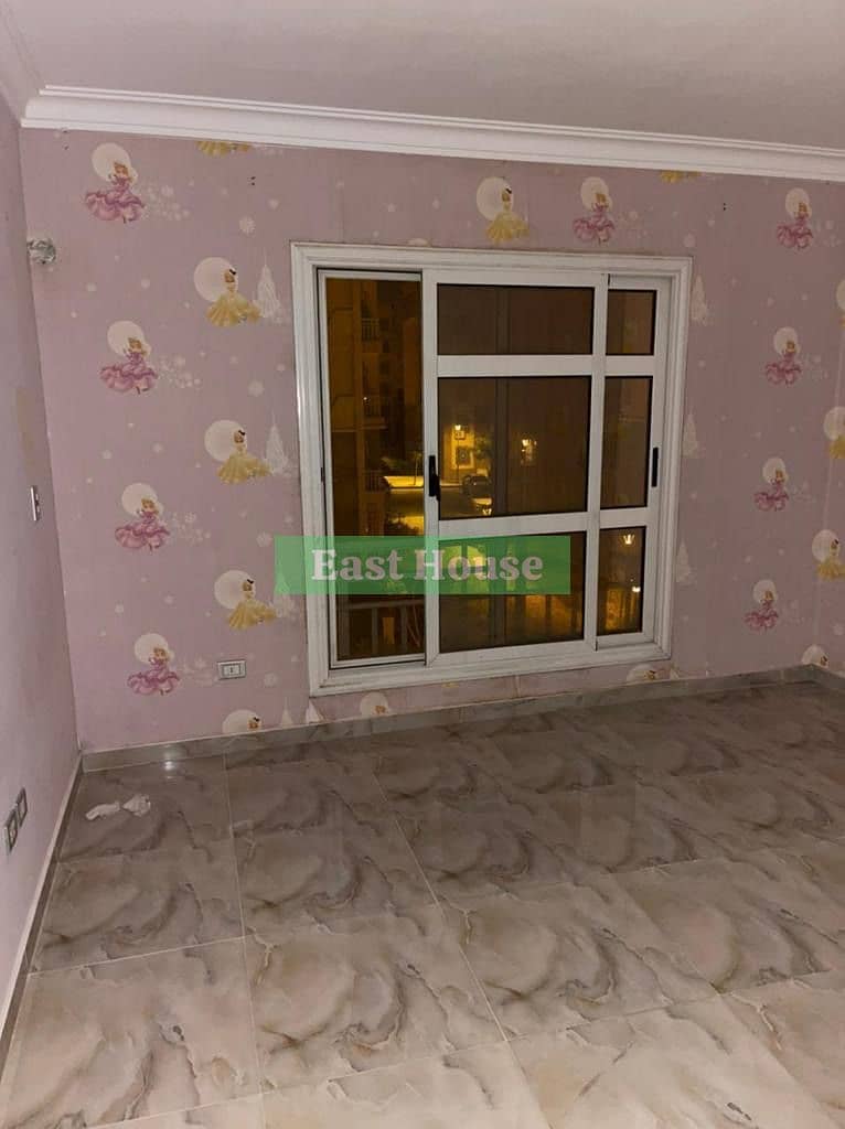 12 fe23bcd7-29a4-48ec-a0b4-aabfd528e6d7. jpg