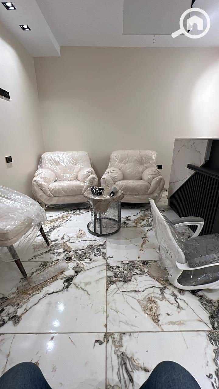 2 WhatsApp Image 2025-10-05 at 1.54. 49 PM (1). jpeg