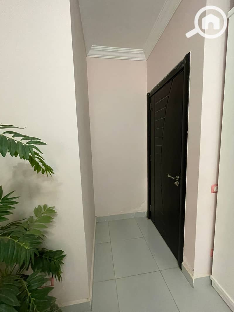 5 d3c2aeef-06cd-4bbf-a4be-c15ec4ffe7fd. jpg