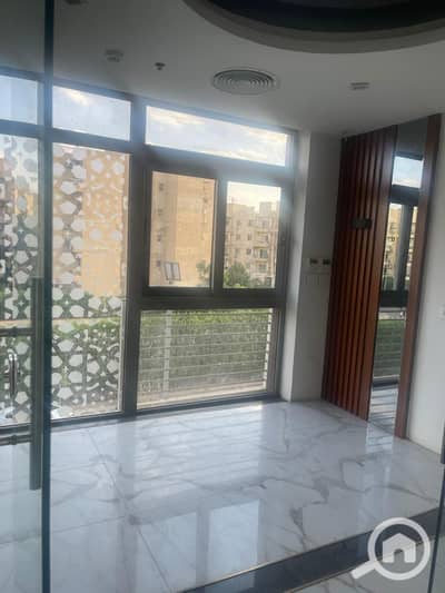 مکتب  للايجار في الشيخ زايد، الجيزة - 5D9B042A-2CE9-41ED-A5B1-D4715E27D0D1. jpeg