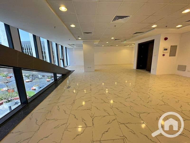 4 WhatsApp Image 2024-09-10 at 15.39. 41_8b025fe2. jpg