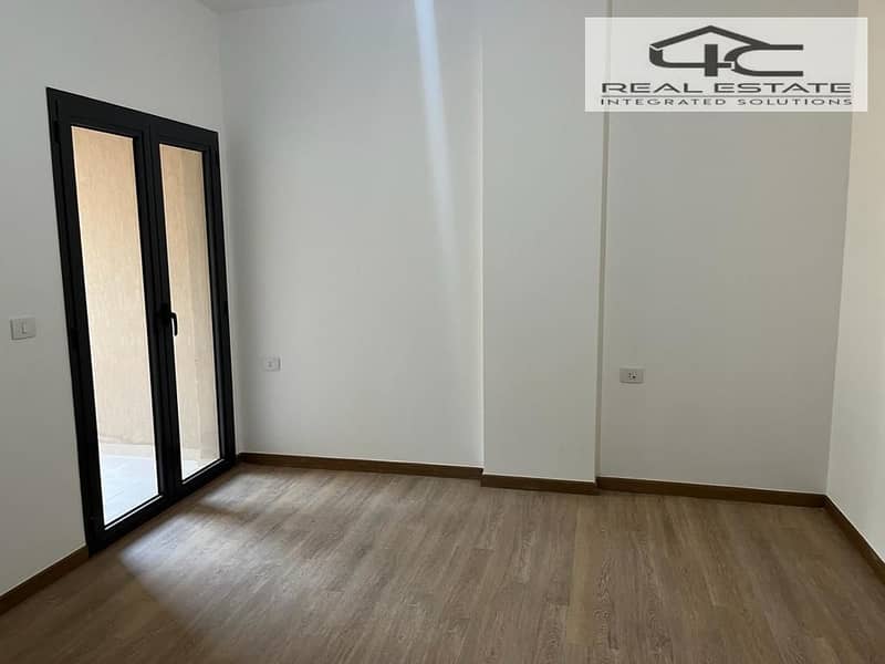 2 f152288b-762c-46df-beab-8dc98963ecd0. jpg