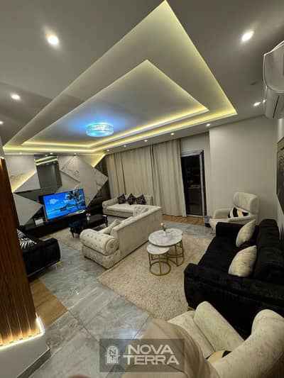 شقة 3 غرف نوم للايجار في الشيخ زايد، الجيزة - IMG-20251006-WA0172. jpg
