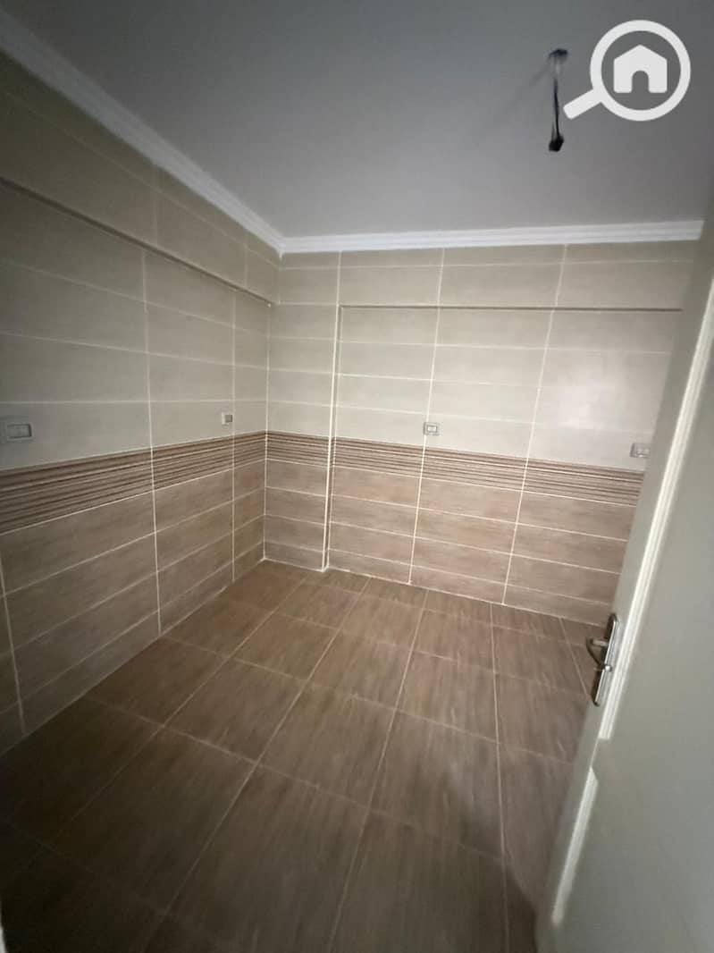 10 WhatsApp Image 2025-10-06 at 7.45. 45 PM. jpeg