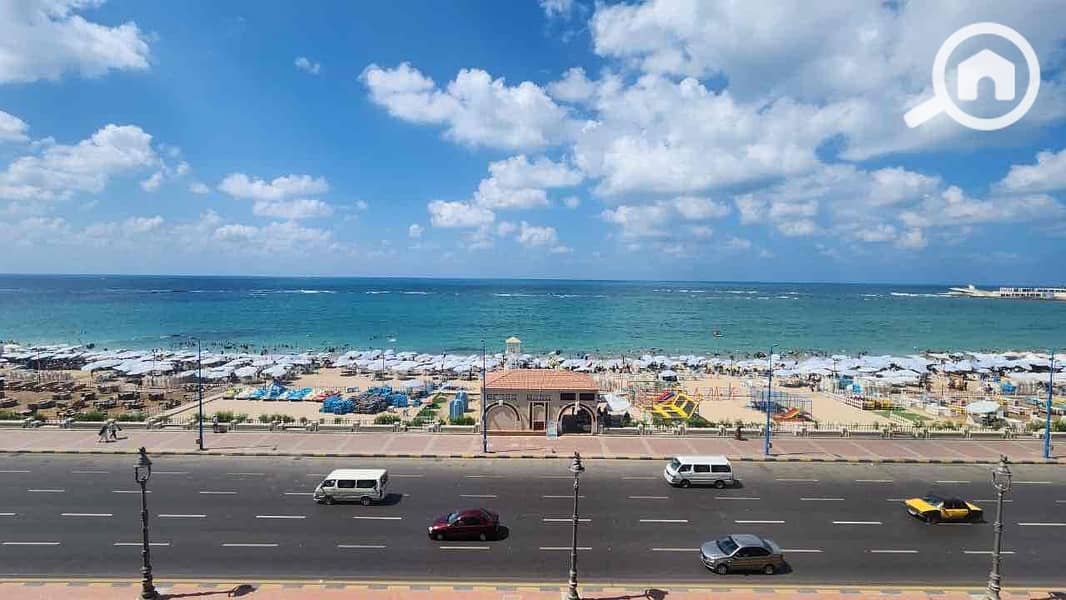 2 f478f456-d0cd-460e-a015-c6bdce5ad461. jpg