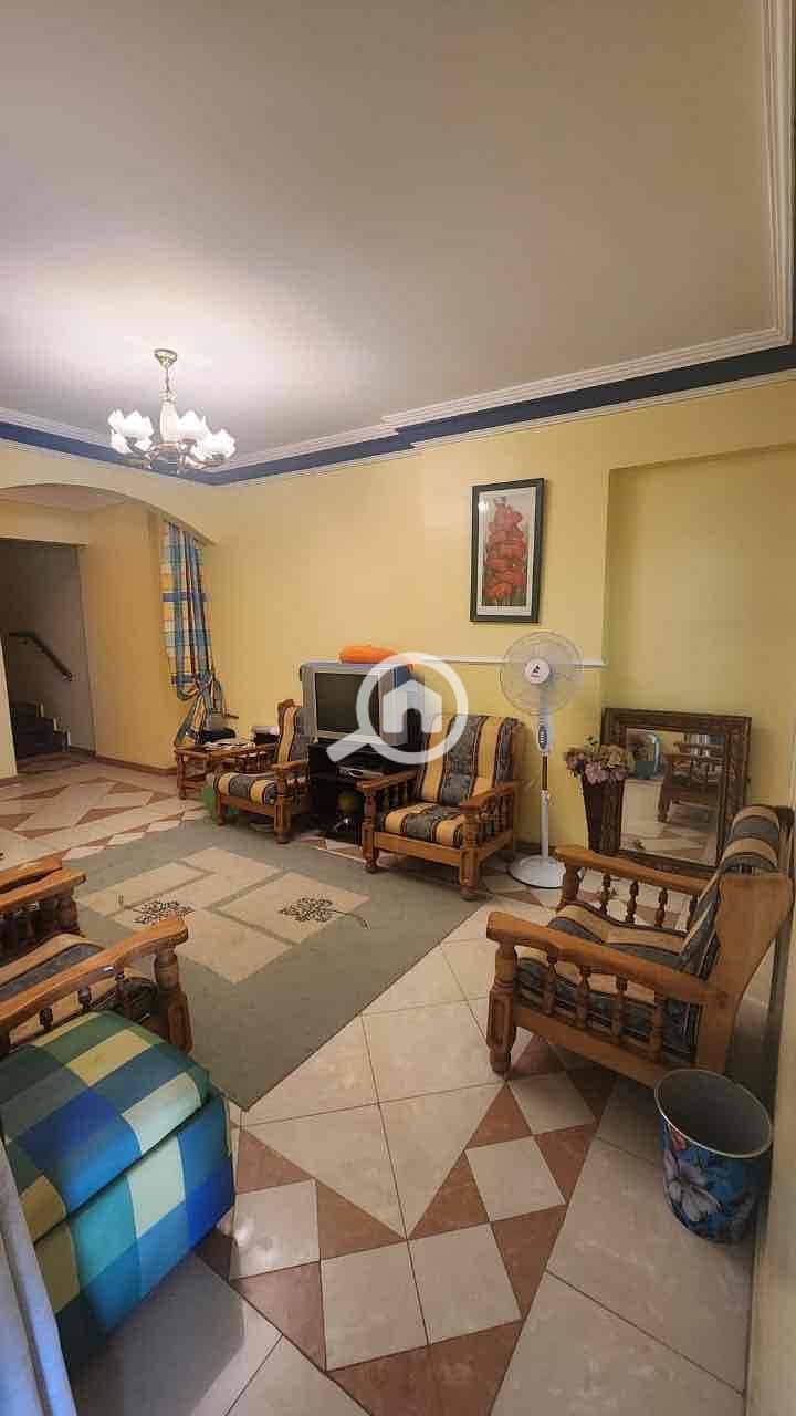 11 70d72b16-22dc-45f4-83e5-a861a7f70ee0. jpg