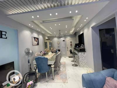 2 Bedroom Flat for Sale in Miami, Alexandria - 08cafdde-cefa-4595-b78d-8b462618d271. jpg
