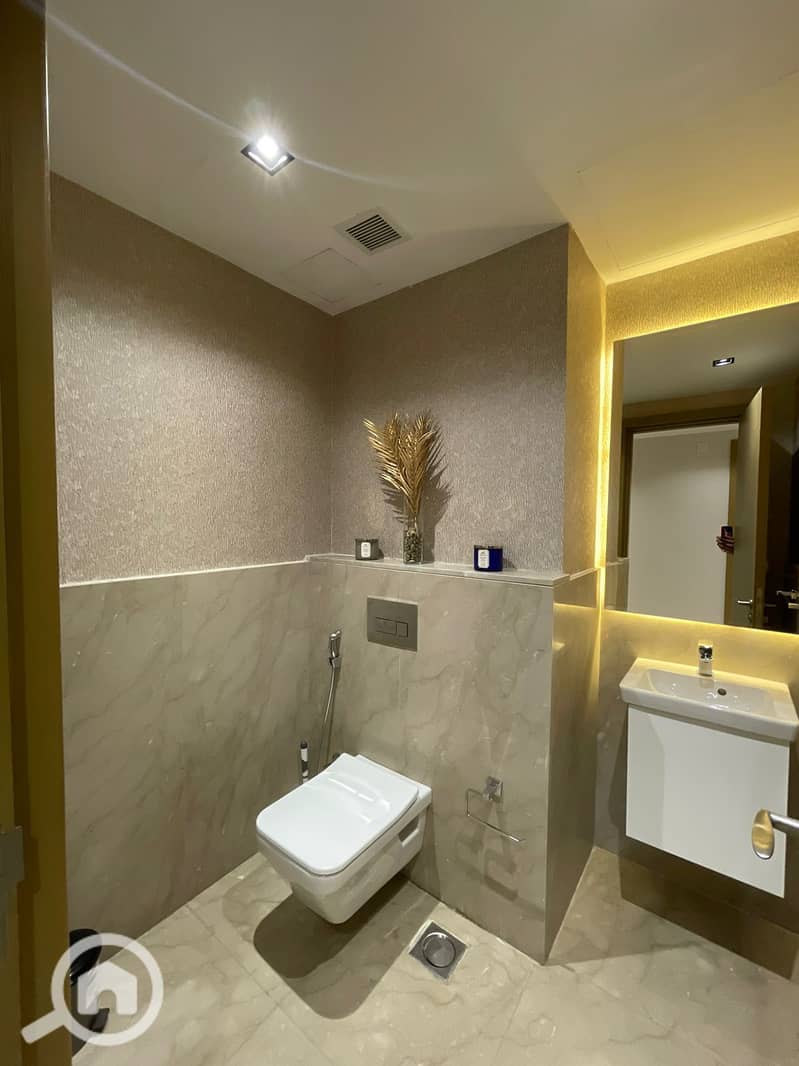 12 WhatsApp Image 2025-10-07 at 01.13. 50. jpeg