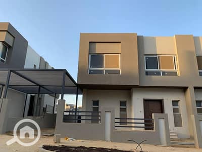 تاون هاوس 4 غرف نوم للبيع في الشيخ زايد، الجيزة - 474310649_1661986697728230_1516950668677892419_n. jpg