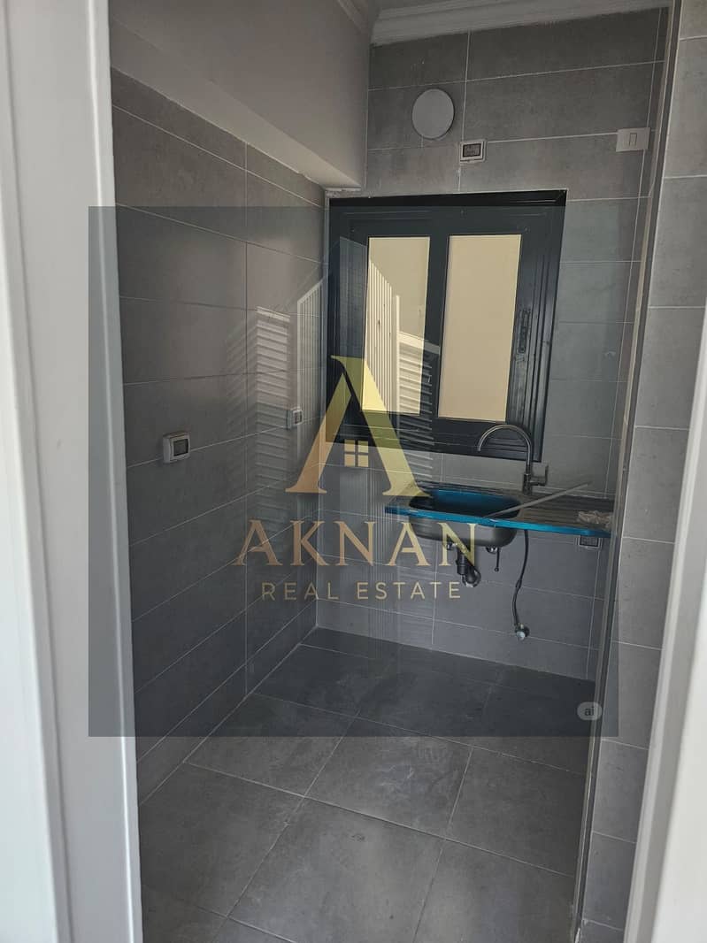 2 WhatsApp Image 2025-10-06 at 18.12. 57 (7). jpeg