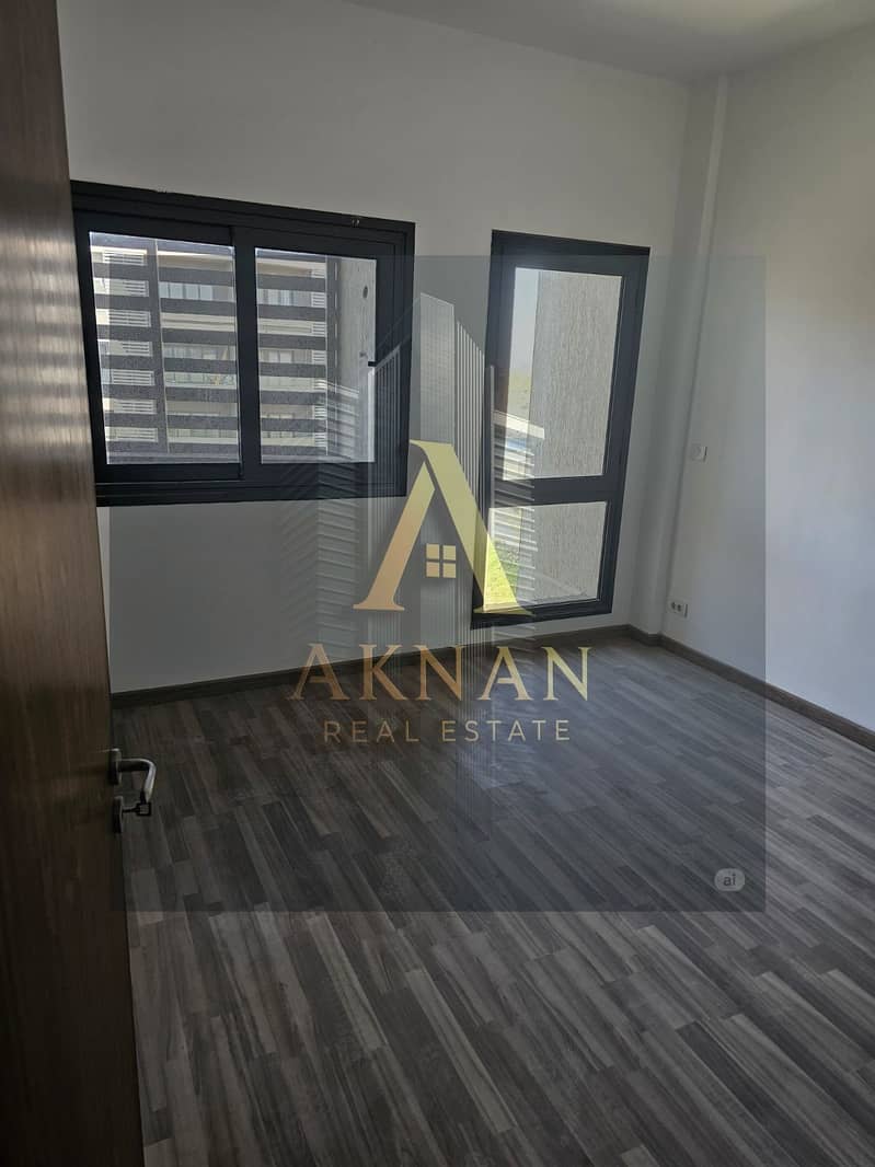 8 WhatsApp Image 2025-10-06 at 18.12. 57 (1). jpeg