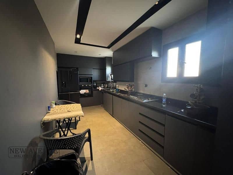 4 29ed2b81-4a07-44ea-ae4e-86895fd26574. jpg