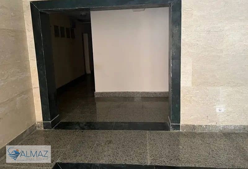 4 WhatsApp Image 2025-10-06 at 4.30. 19 PM. jpeg