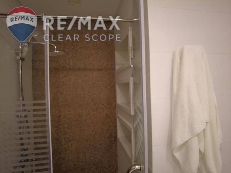 7 8fa70959-9b45-4b69-a119-238c2bfbde11. jpg