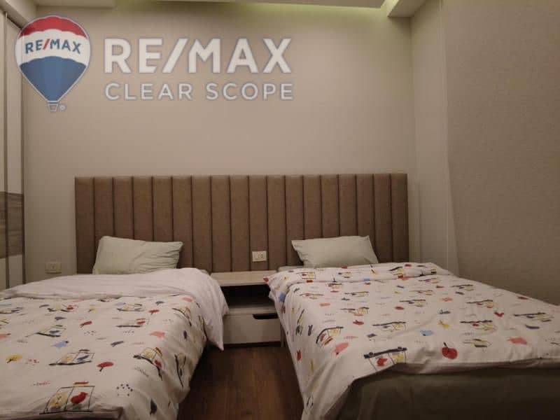 11 ae1bc763-2224-4849-b1f0-231e662f0bd4. jpg