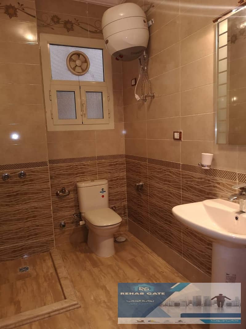 11 612969ae-fa3e-4123-94d1-6fcbca54ff4e. jpg