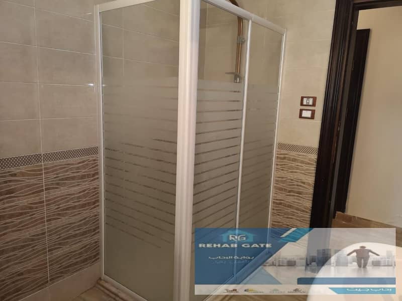 18 d5cc774b-c9e9-4192-9641-184fc630882f. jpg