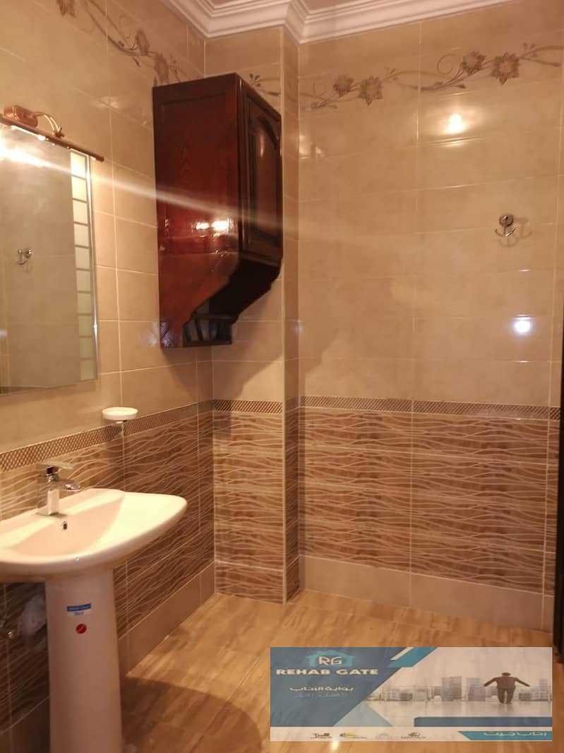 20 fb378117-2d2a-4ed2-abfb-71bd1dad4b9b. jpg