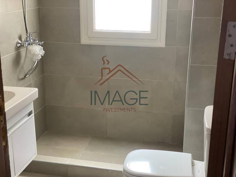 12 WhatsApp Image 2025-10-06 at 5.42. 15 PM (1). jpeg