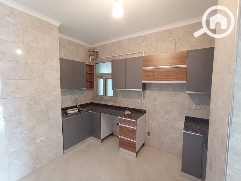 4 WhatsApp Image 2025-10-07 at 10.49. 51 (1). jpeg