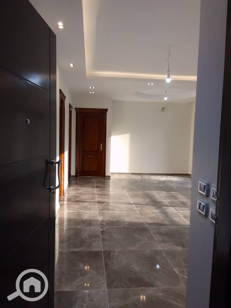 6 WhatsApp Image 2025-10-07 at 10.49. 49. jpeg