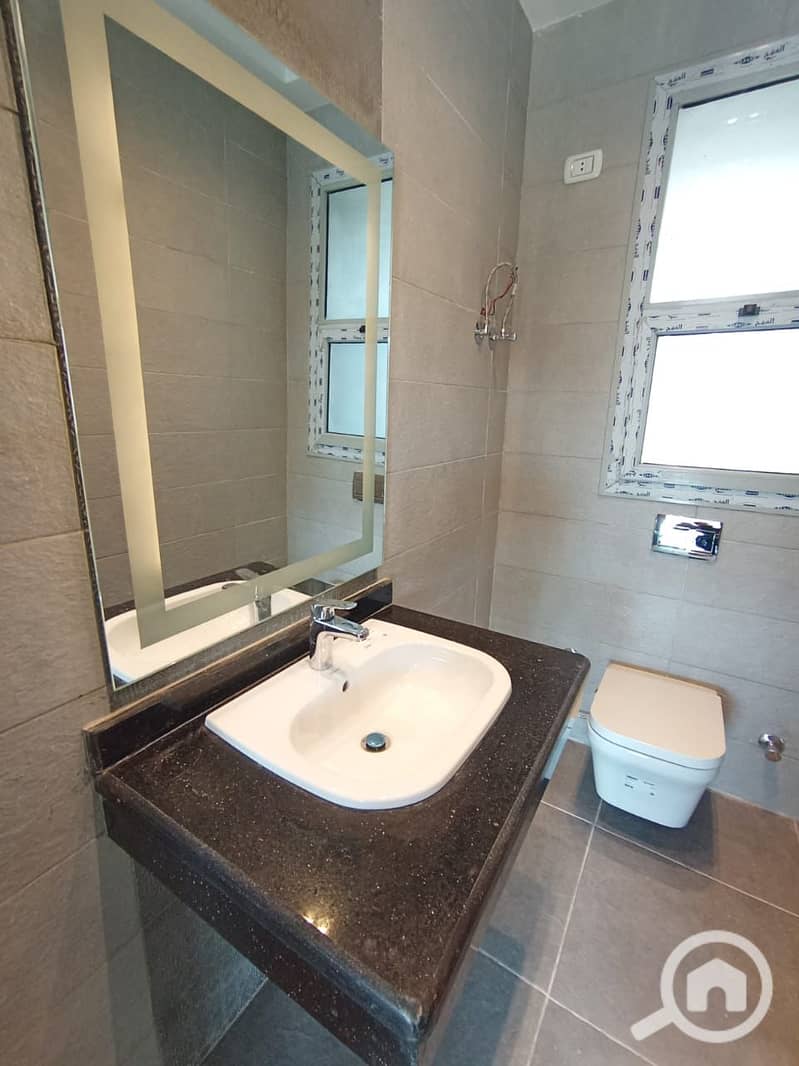 7 WhatsApp Image 2025-10-07 at 10.49. 51 (2). jpeg