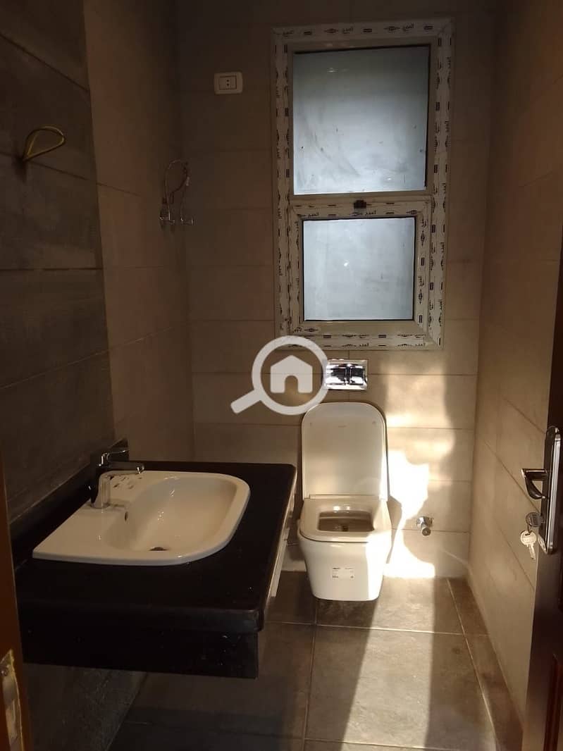 8 WhatsApp Image 2025-10-07 at 10.49. 51. jpeg