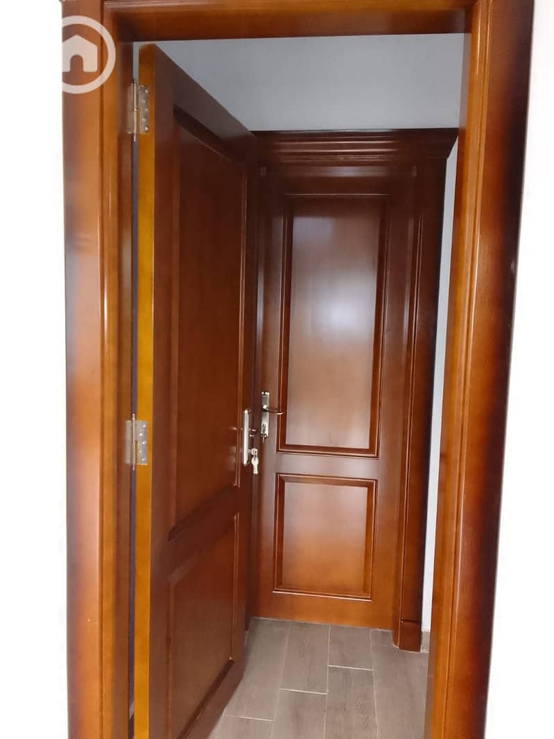 10 WhatsApp Image 2025-10-07 at 10.49. 53 (1). jpeg