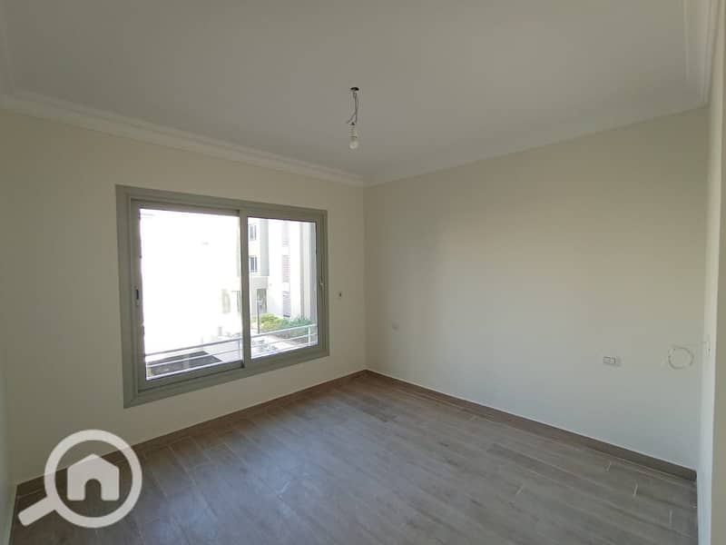 11 WhatsApp Image 2025-10-07 at 10.49. 54 (1). jpeg