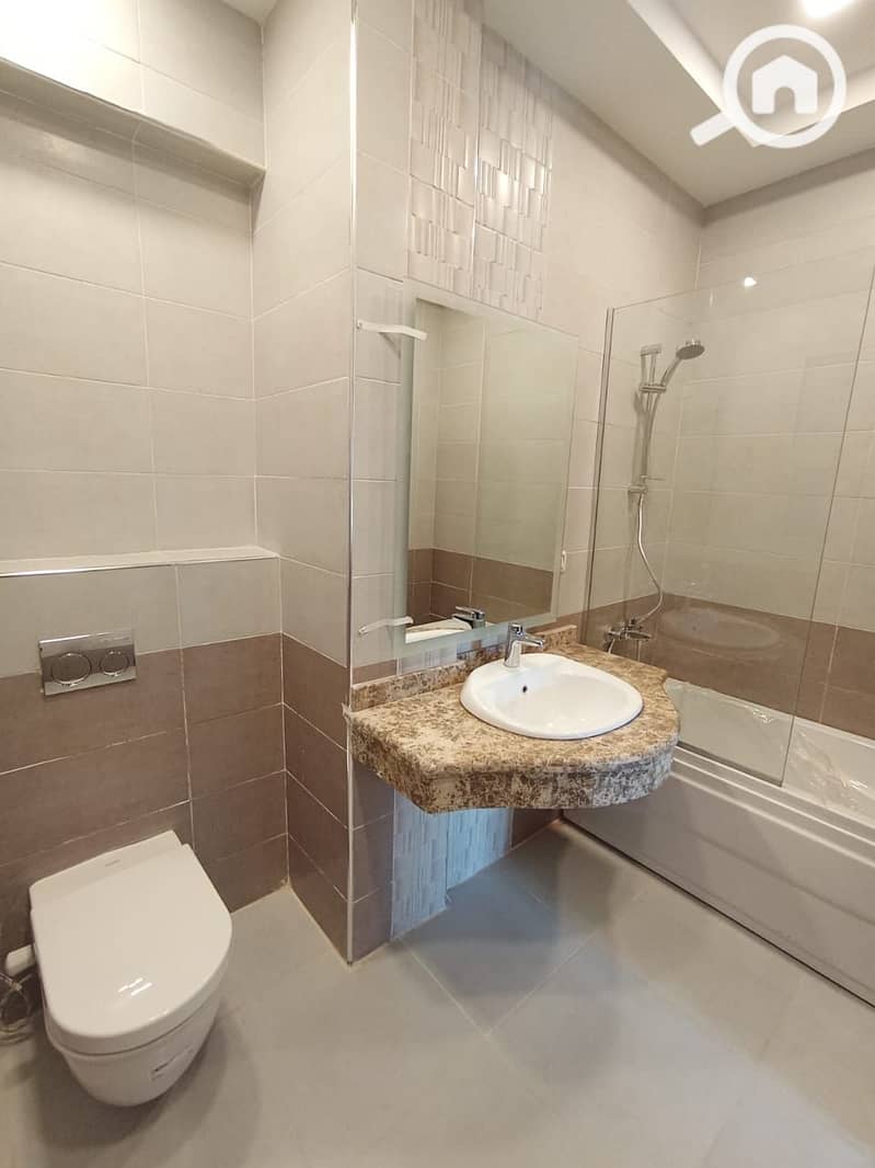 14 WhatsApp Image 2025-10-07 at 10.49. 55 (2). jpeg