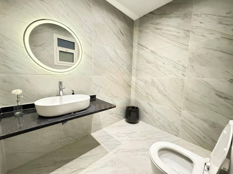 4 IMG-20250716-WA0552. jpg