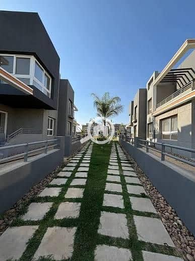 توين هاوس 3 غرف نوم للبيع في 6 أكتوبر، الجيزة - WhatsApp Image 2025-10-07 at 13.15. 26_10b18791. jpg