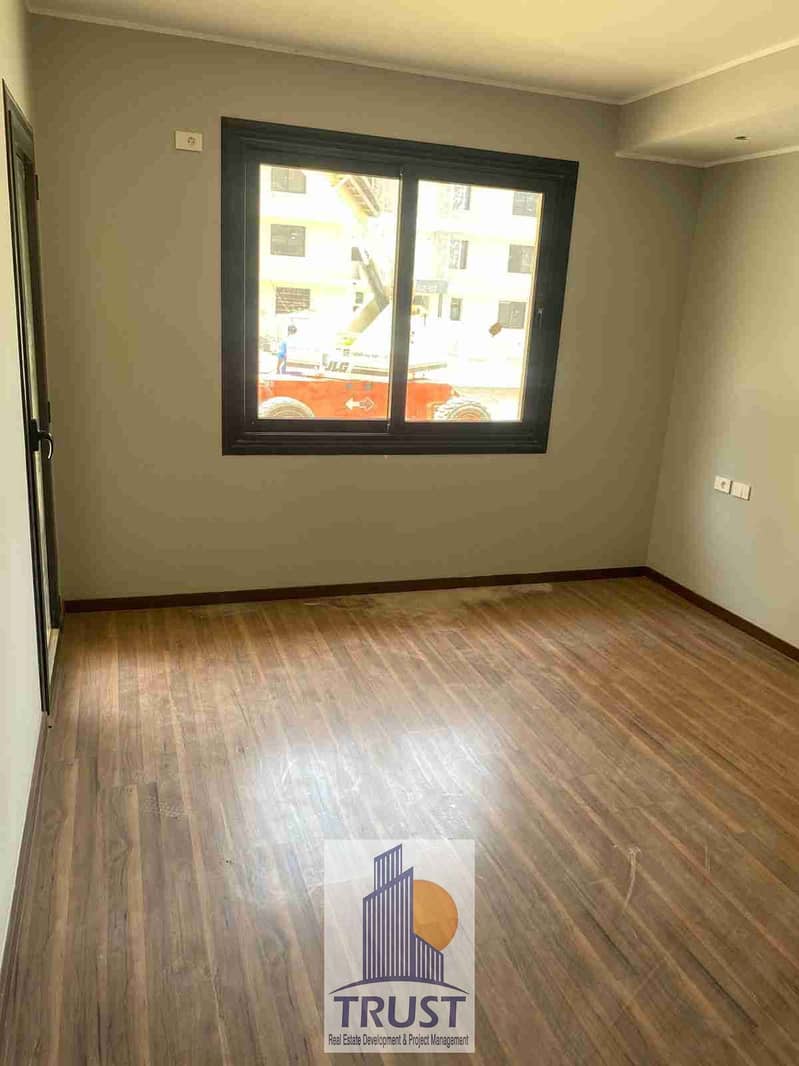 4 1000634832. jpg