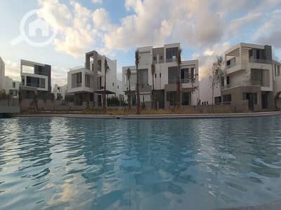 4 Bedroom Townhouse for Sale in 6th of October, Giza - 1bb81c18-c386-4d7f-adcd-69e0849835a1. jpg