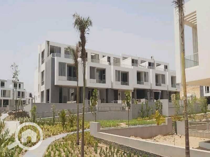 5 00f7d6c1-92c4-4068-a0f3-00cd22eb2c90. jpg