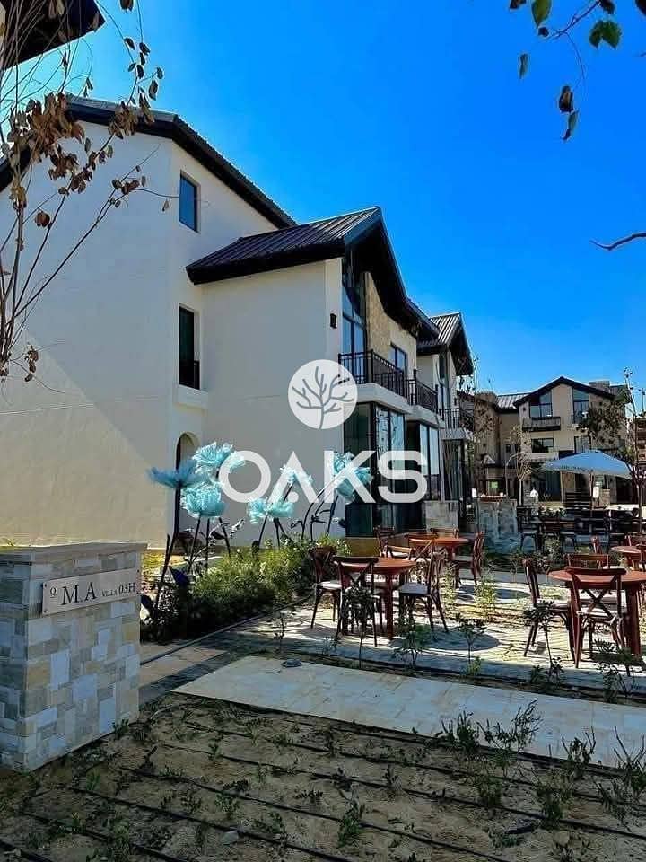 10 35ec96b0-ccc2-4539-8dbf-7a281e09bdcc. jpg