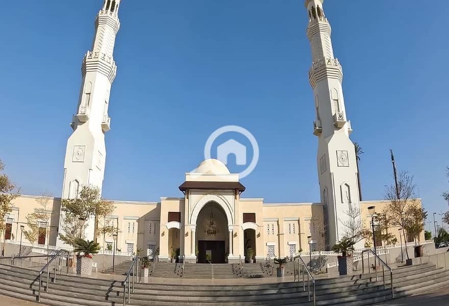 9 f69e30d9-ba50-4691-b34f-6f9ff4d79c99. jpg