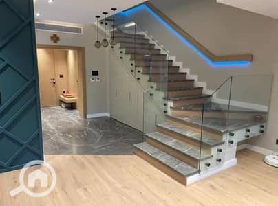4 Bedroom Duplex for Sale in New Cairo, Cairo - 555928104_122126335562975296_1704391796539847912_n. jpg