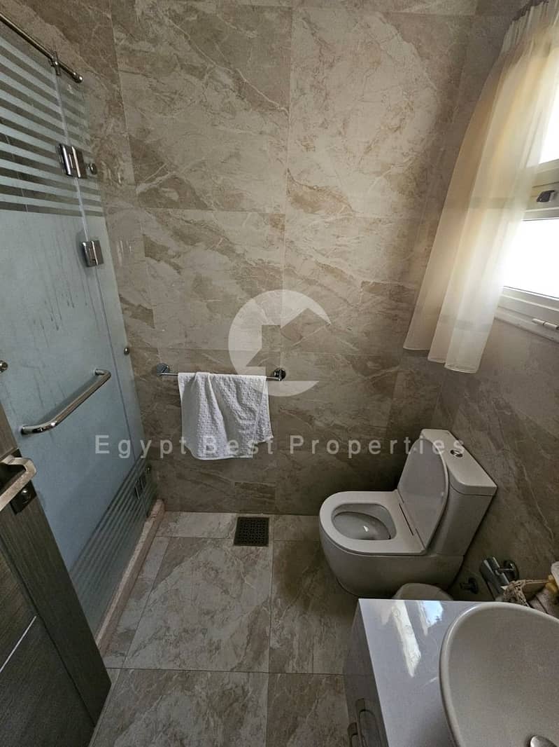 10 WhatsApp Image 2025-10-07 at 14.18. 44_8a53bfe8. jpg