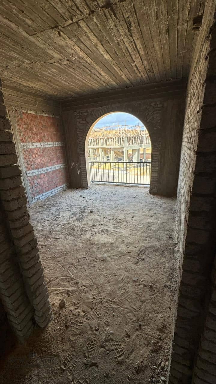 5 WhatsApp Image 2025-10-07 at 14.34. 48_4f478562. jpg