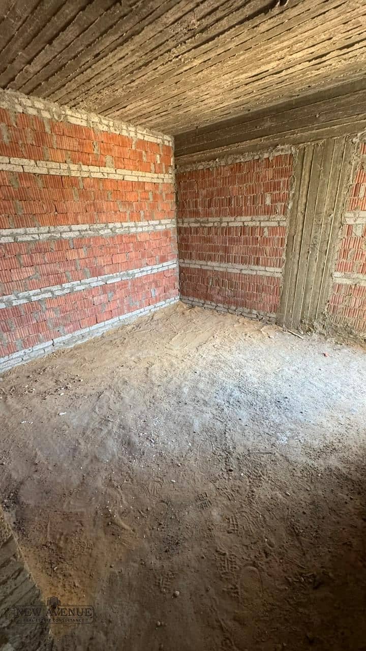 9 WhatsApp Image 2025-10-07 at 14.34. 48_ba1be9a7. jpg