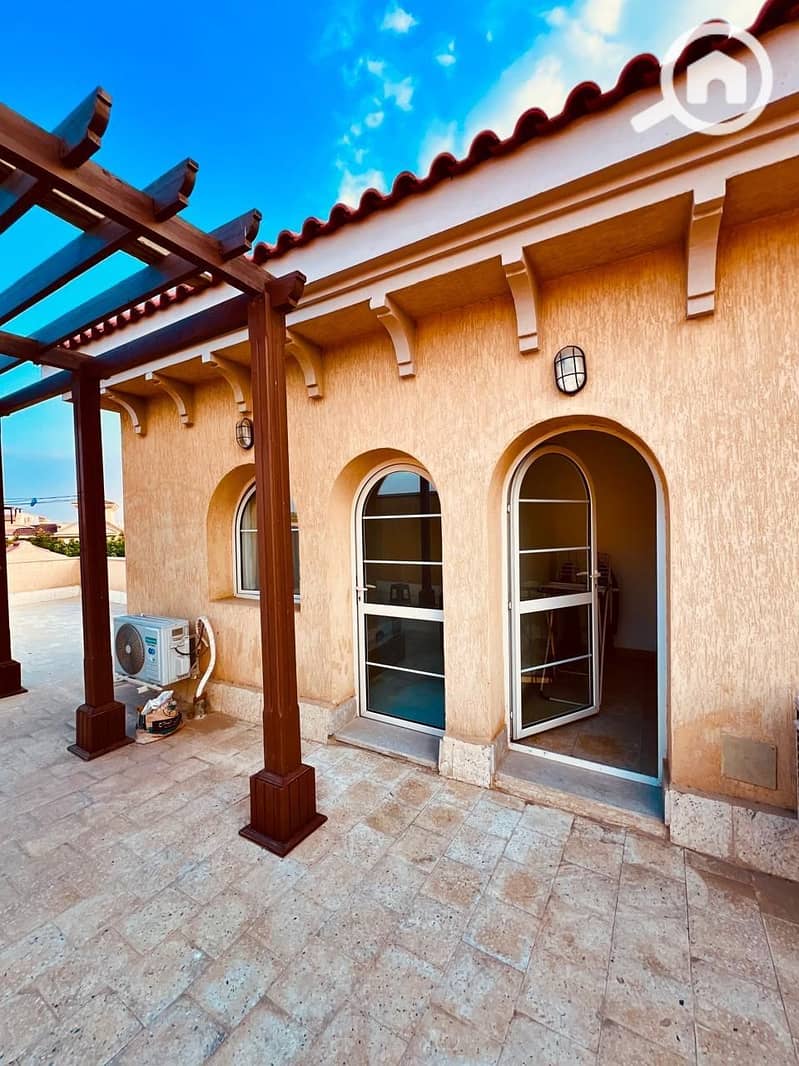 4 WhatsApp Image 2025-10-07 at 13.13. 48. jpeg